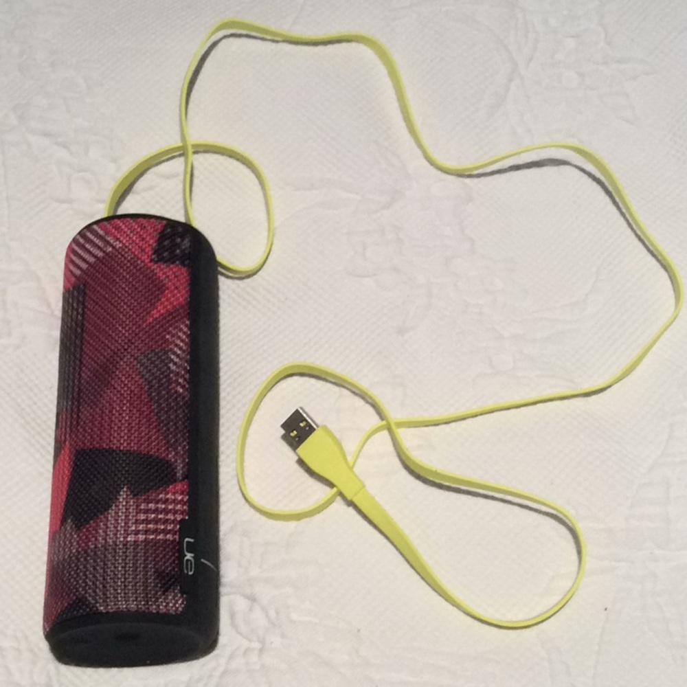 UE speaker. Never used.